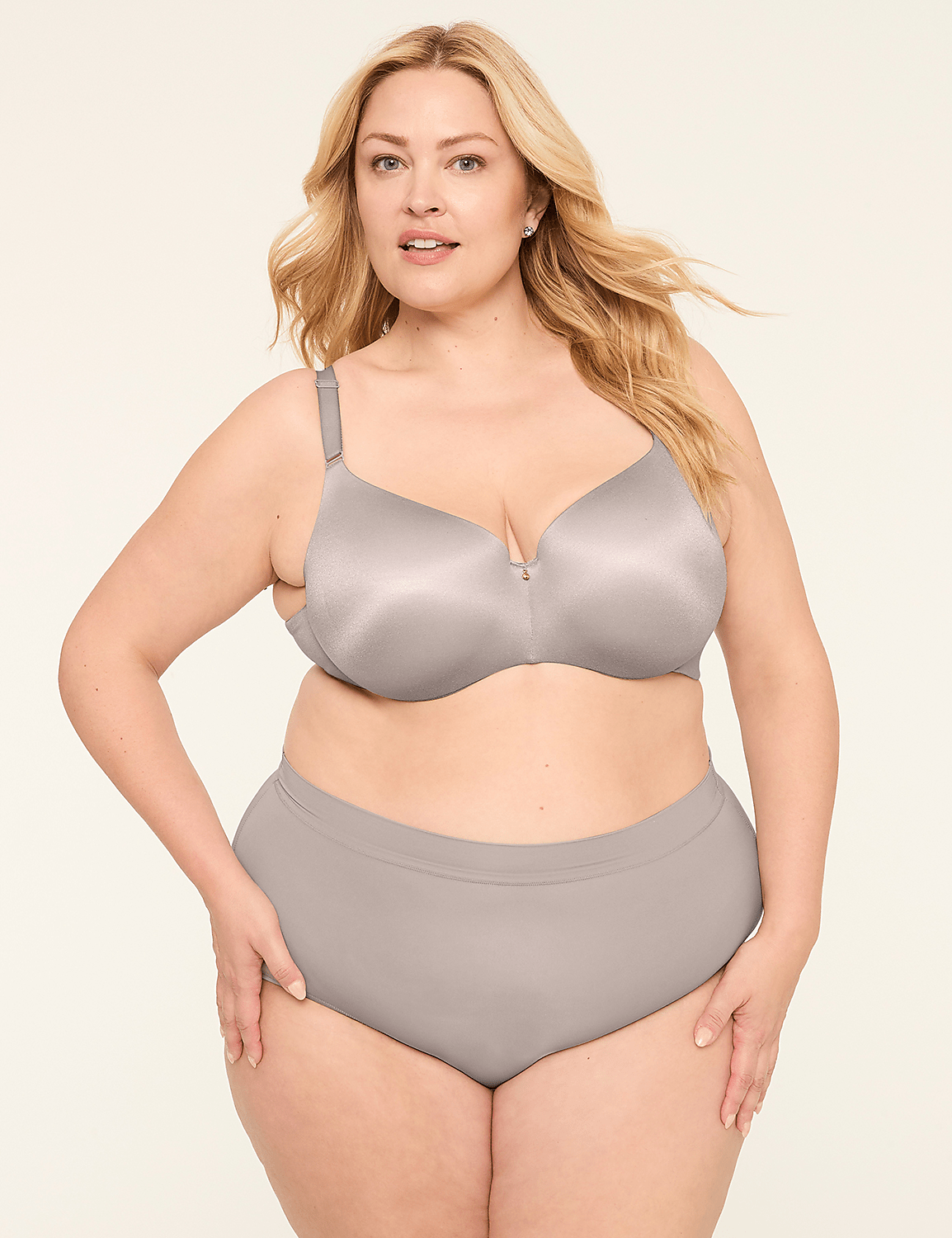 Invisible Backsmoother Lightly Lined Balconette Bra Product Image 4