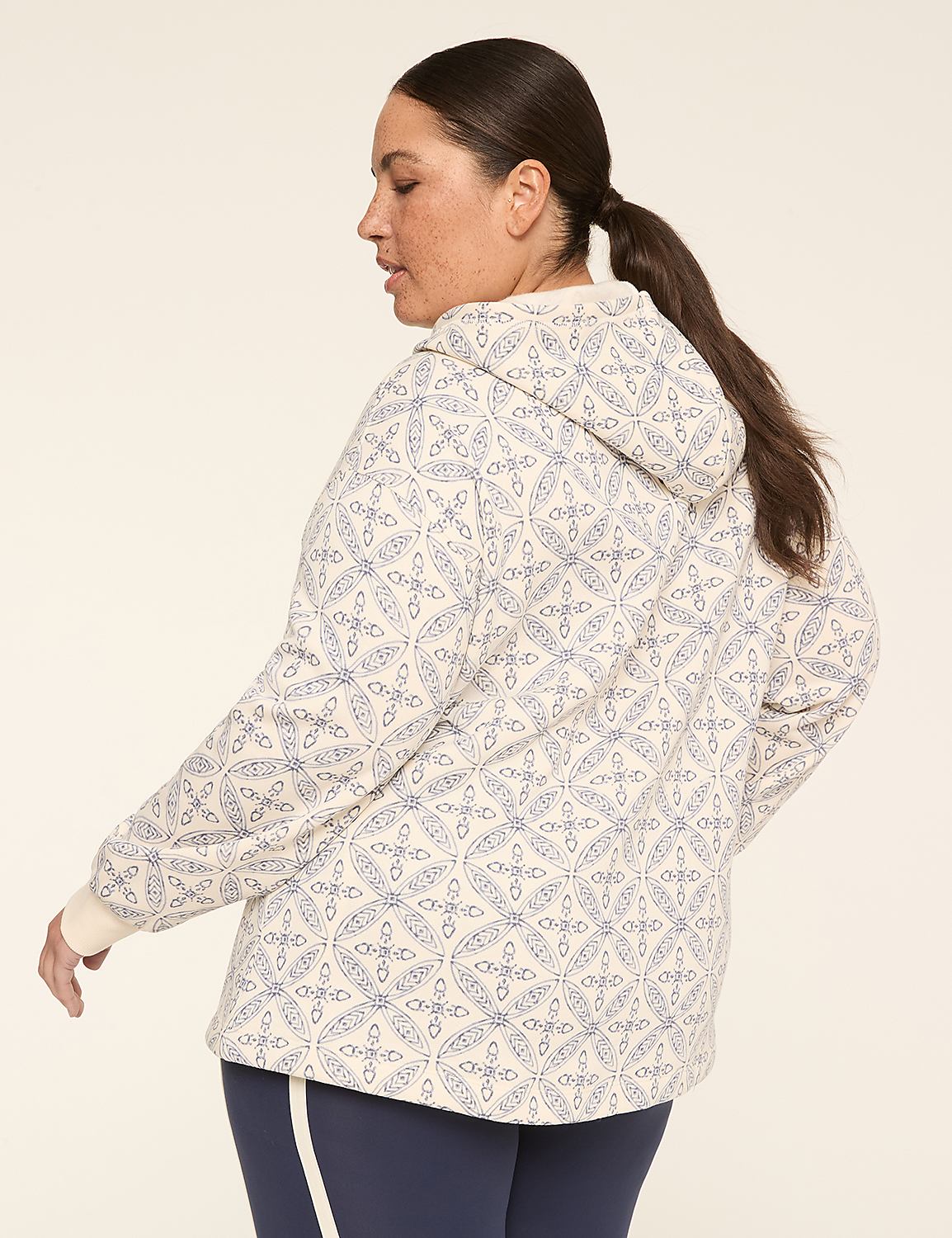 LIVI Fleece Hoodie Sweatshirt Product Image 2