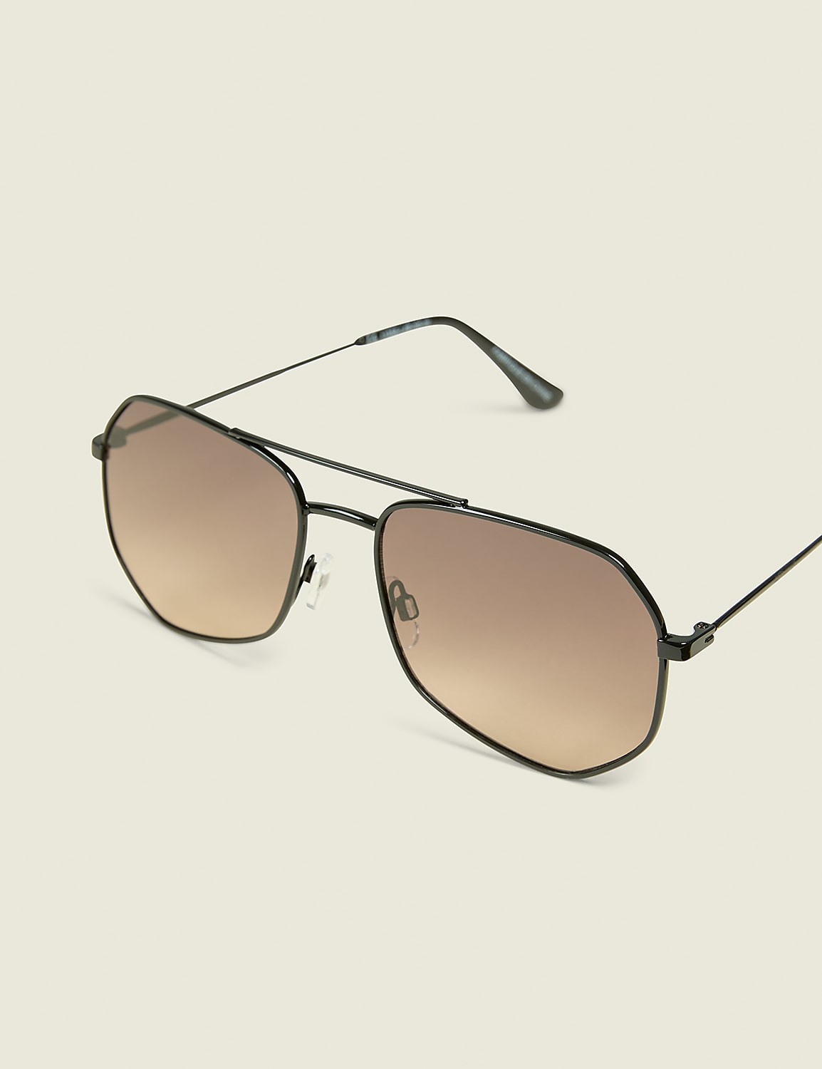 Black Metal Aviator Sunglasses Product Image 1