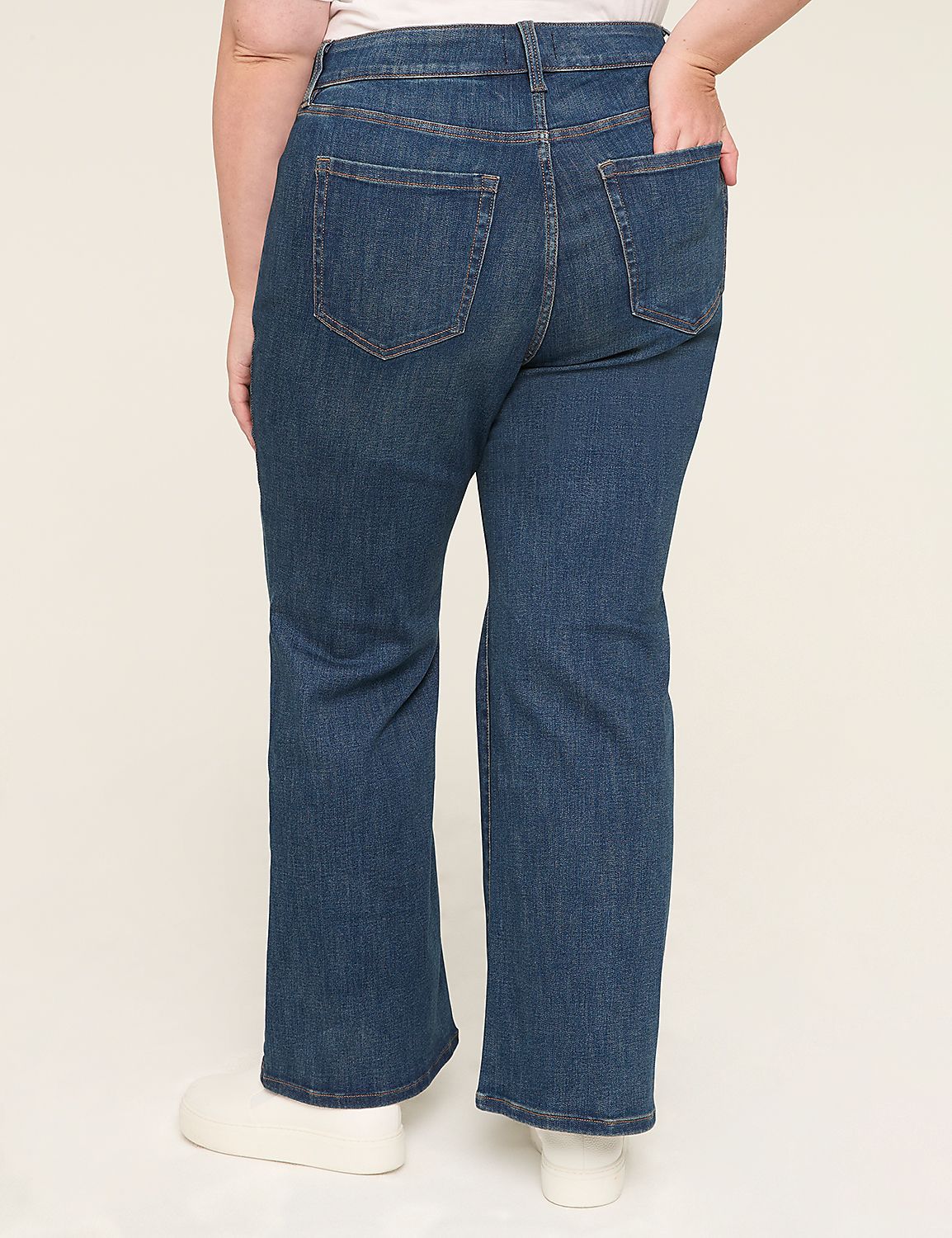 No-Gap Curvy Fit High-Rise Boot Jean Product Image 2