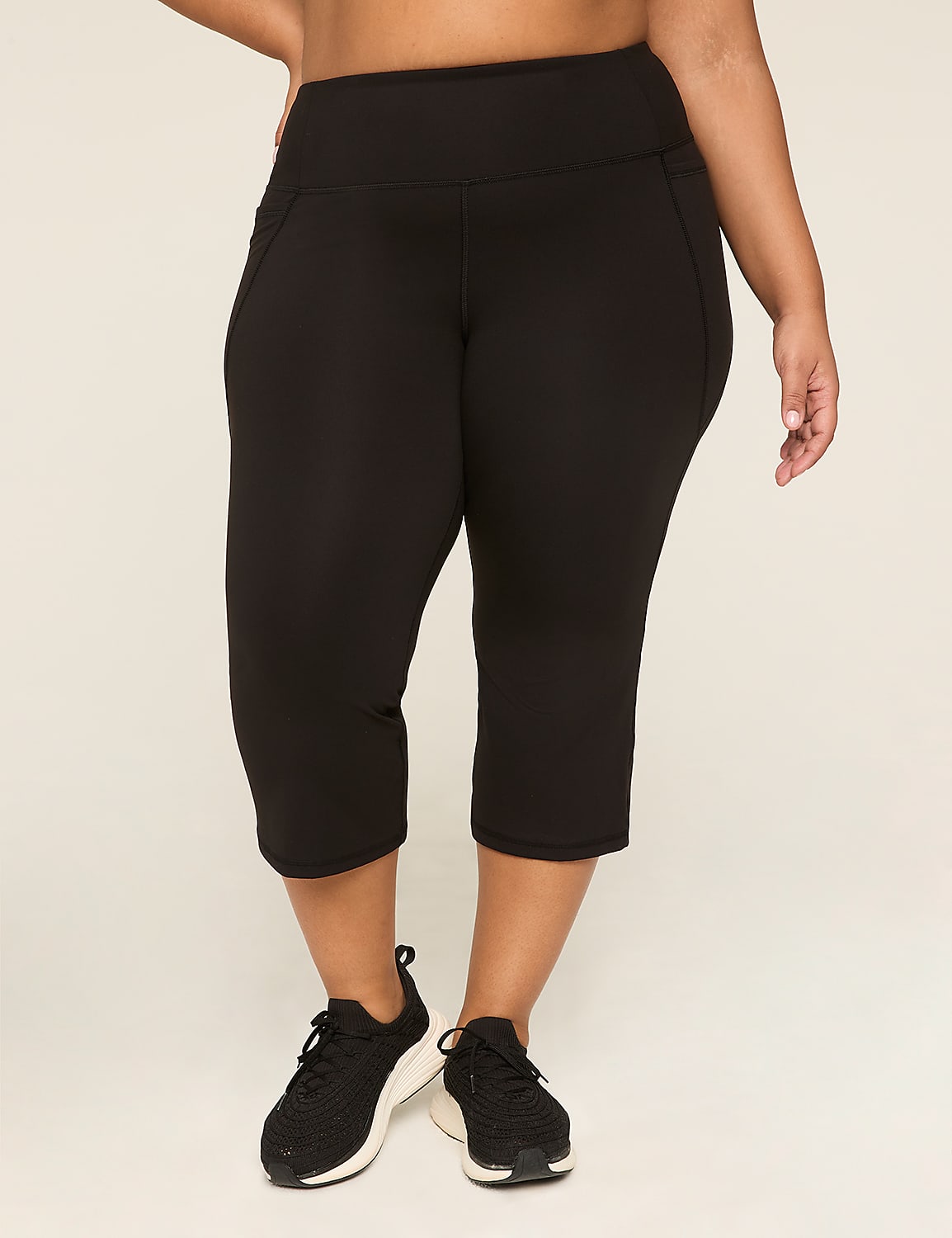 LIVI Signature Stretch Bootcut Capri Product Image 1
