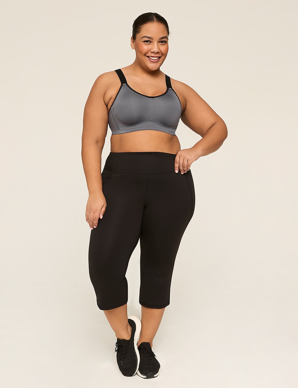 LIVI Signature Stretch Bootcut Capri Product Image 3