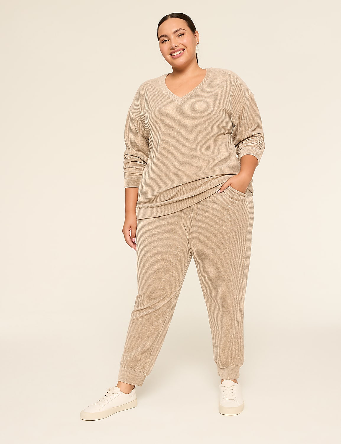 LIVI Metallic Stripe Velvet Jogger Product Image 3