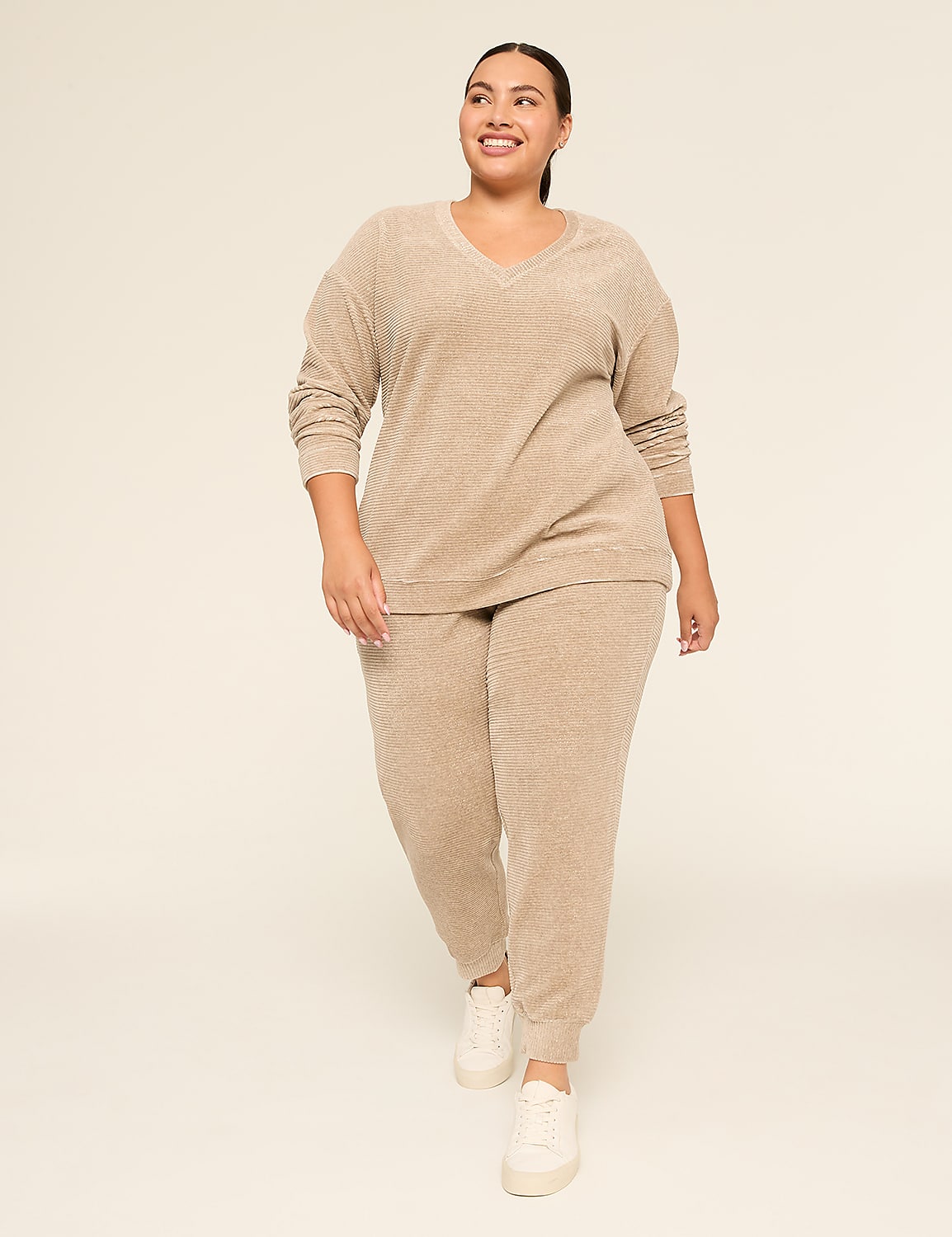 LIVI Velvet V-Neck Sweatshirt Product Image 3