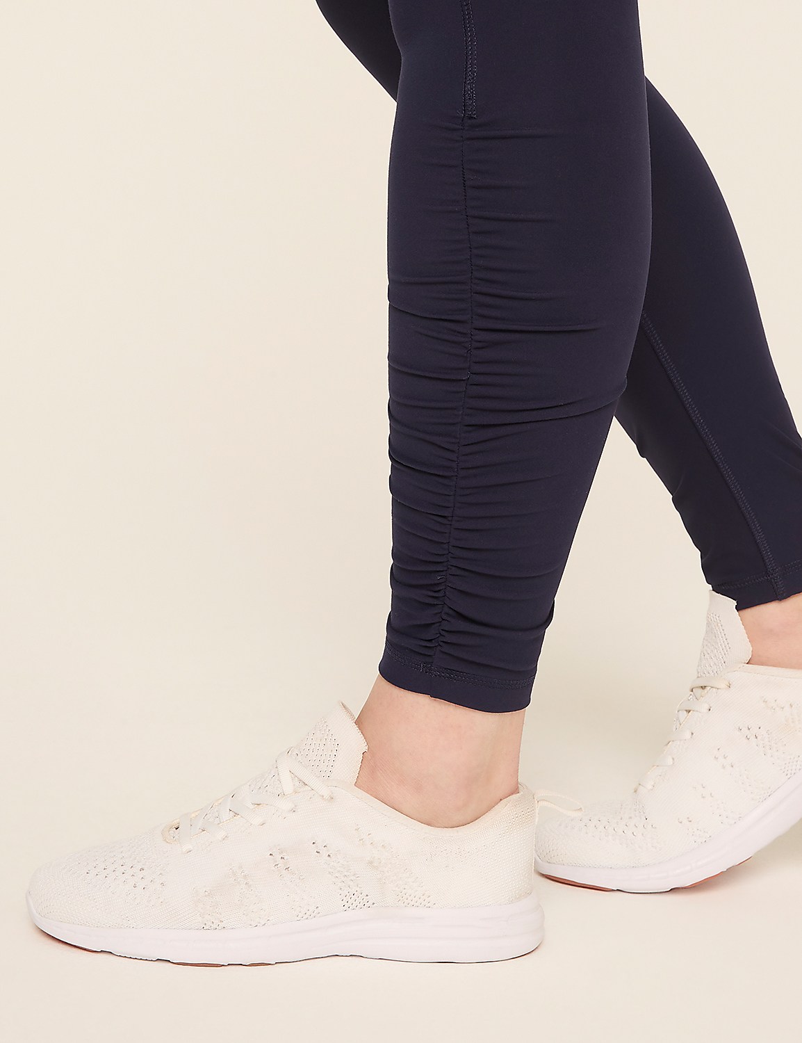 LIVI High-Rise LIVI Soft Ruched 7/8 Legging Product Image 5