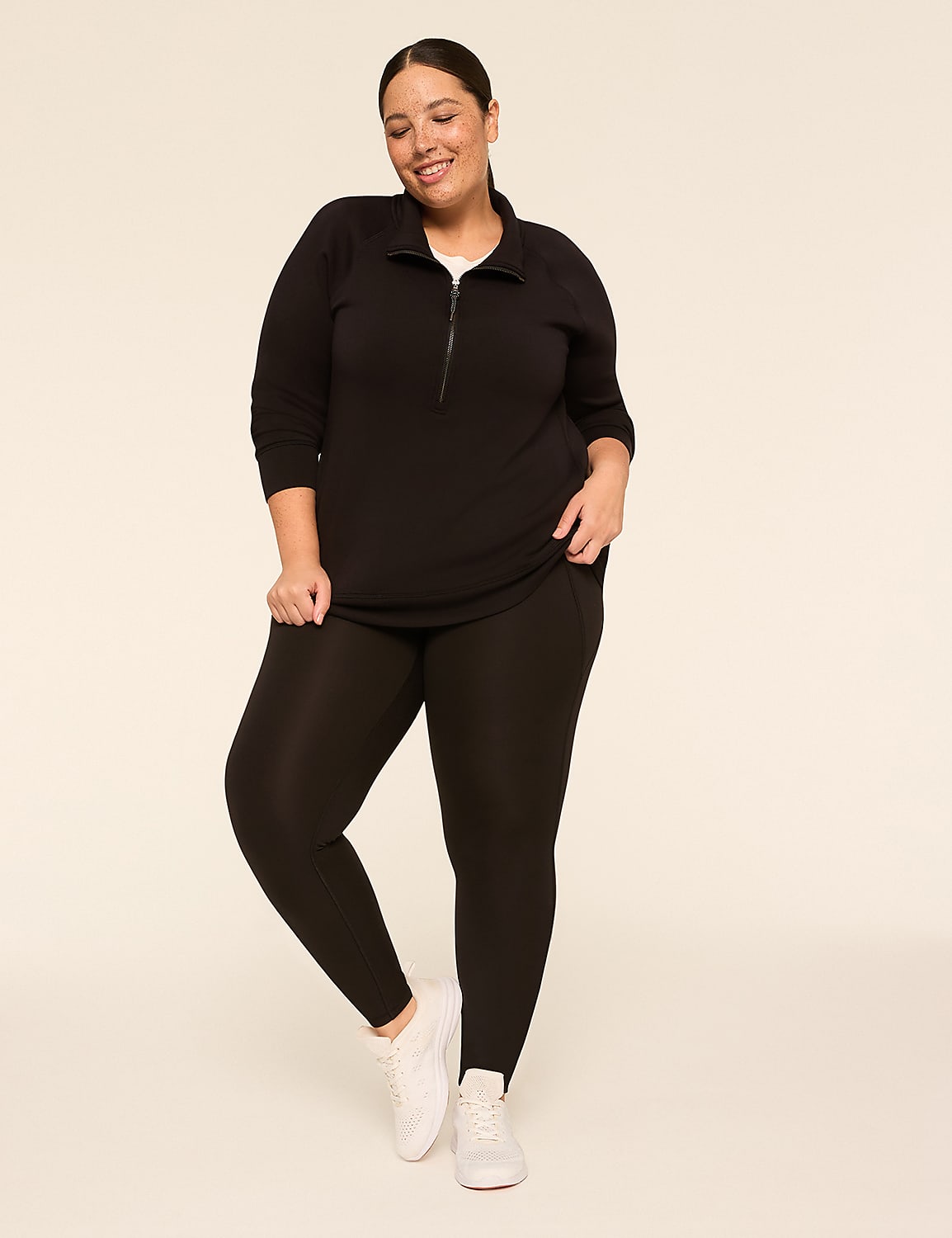 LIVI High-Rise LIVI Soft Ruched 7/8 Legging Product Image 3