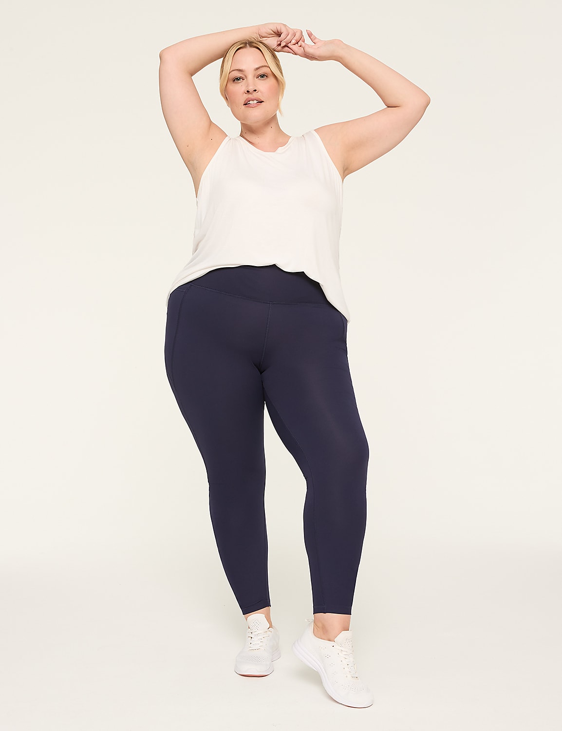 LIVI High-Rise LIVI Soft Ruched 7/8 Legging Product Image 3