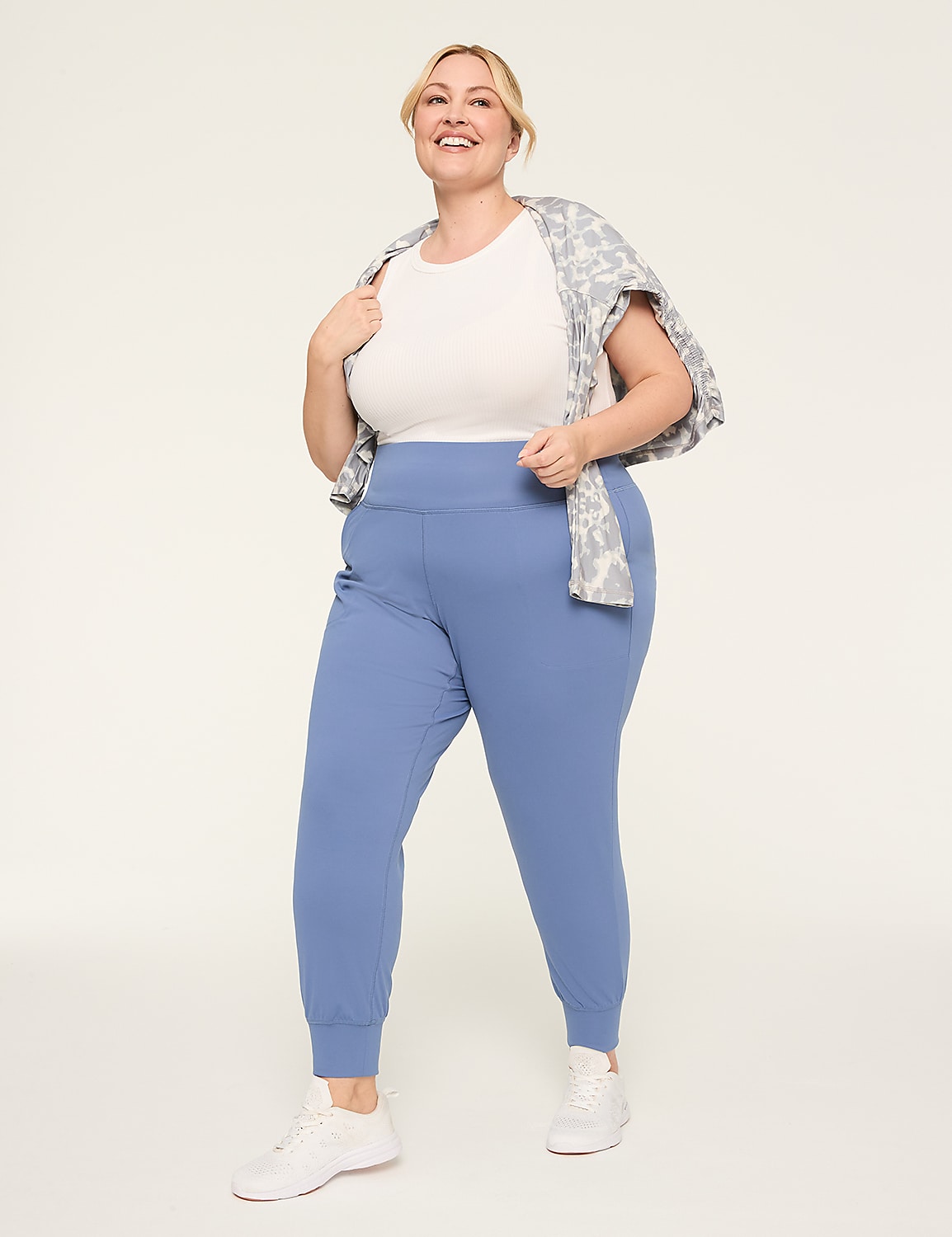 LIVI Soft Full Length Jogger Product Image 3
