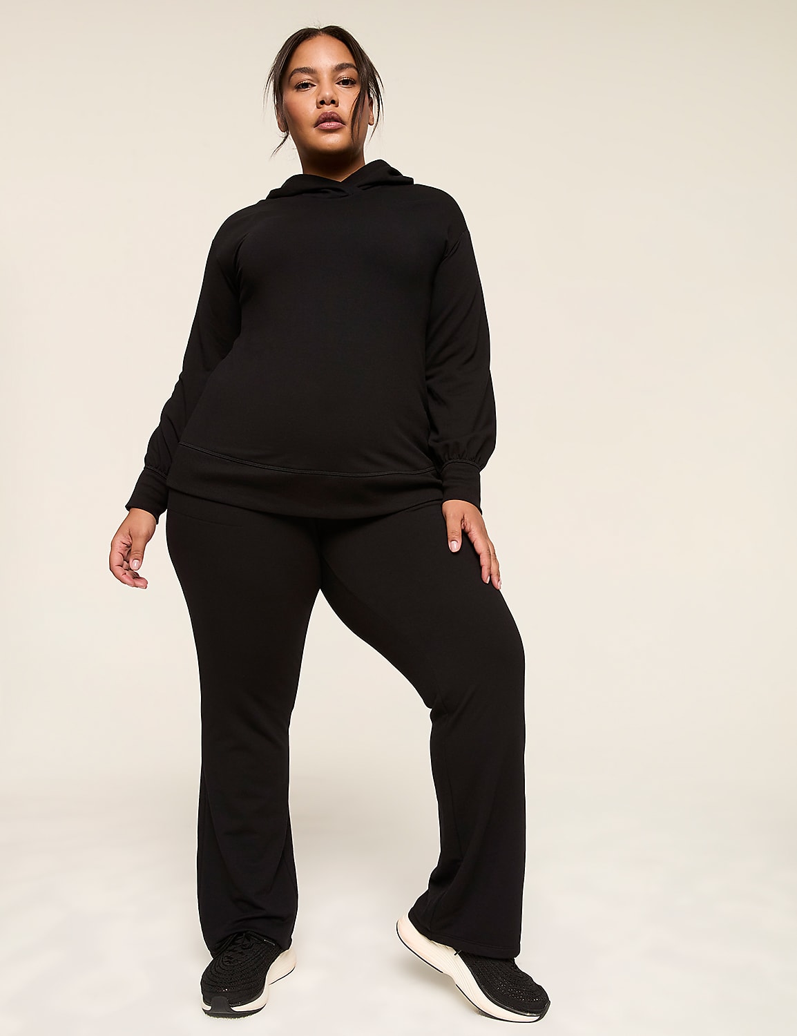 LIVI Fleece Relaxed Bootcut Pant Product Image 3