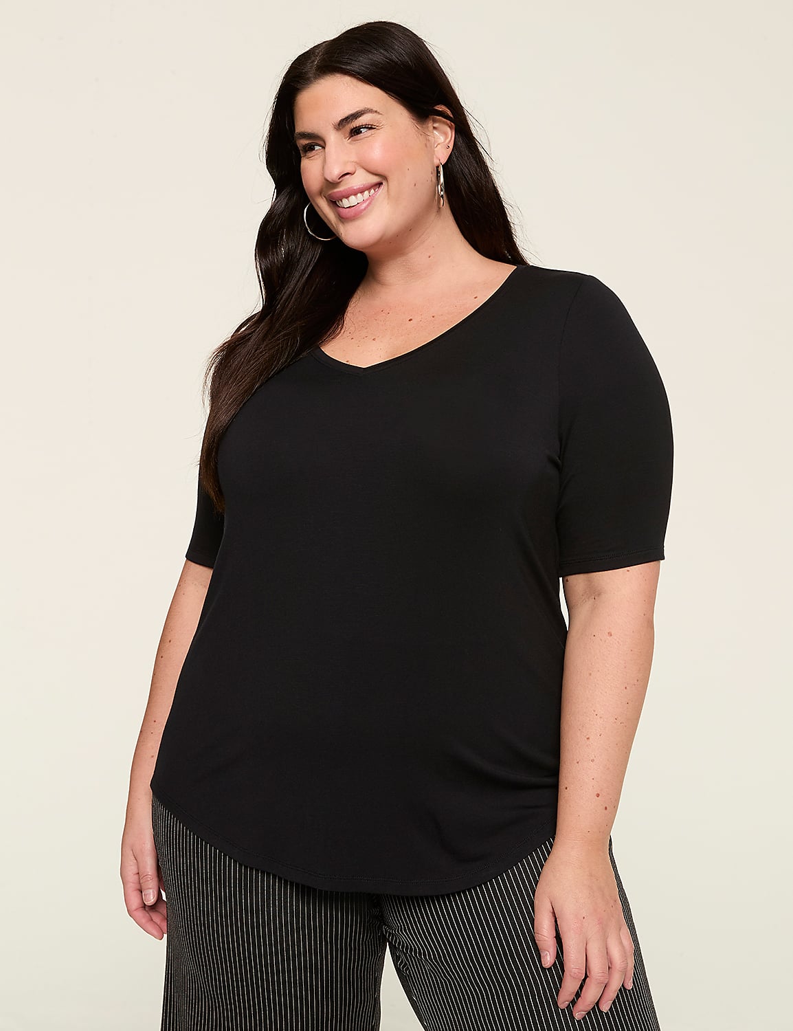 Perfect Sleeve V-Neck Curved-Hem Tee Product Image 1