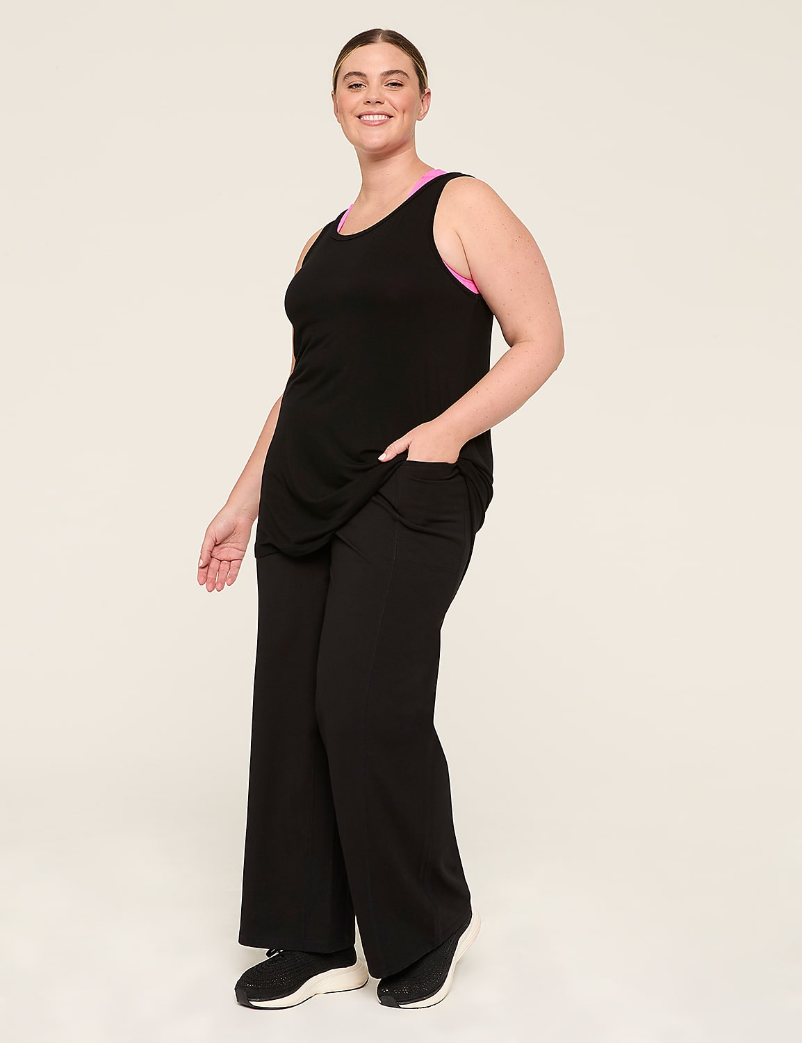 LIVI Smoothing Control Tech Signature Stretch Wide Leg Pant Product Image 3