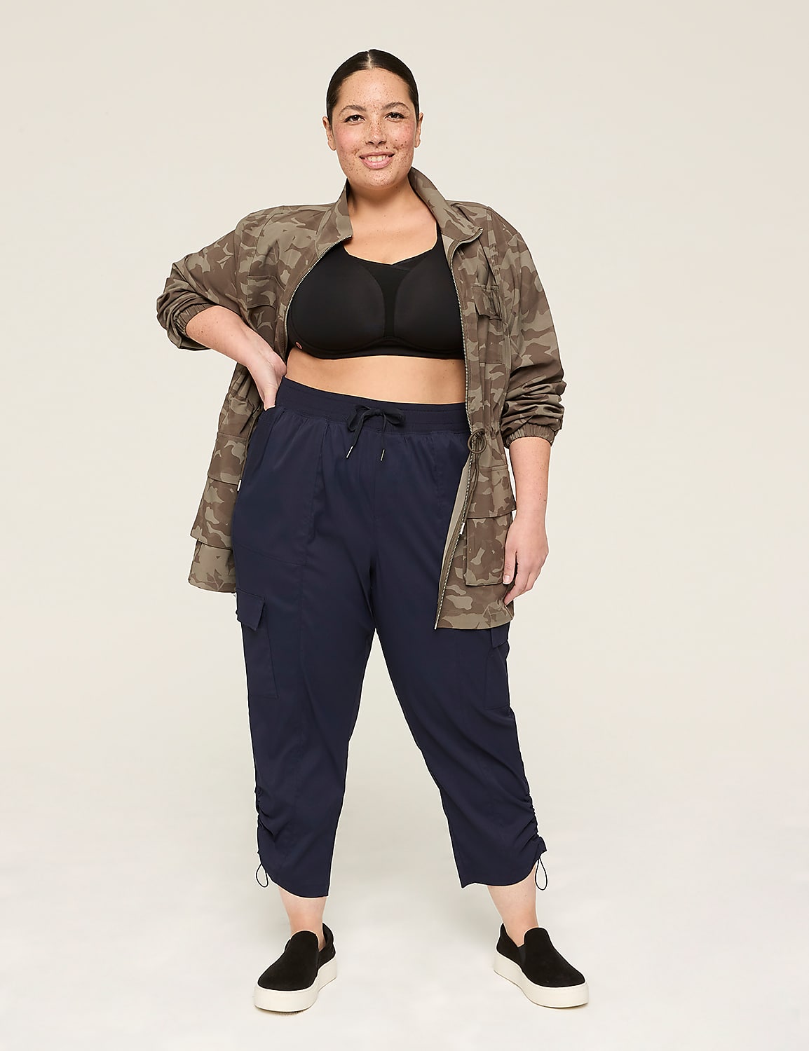 LIVI Woven Crop Bungee-Detail Pant Product Image 3
