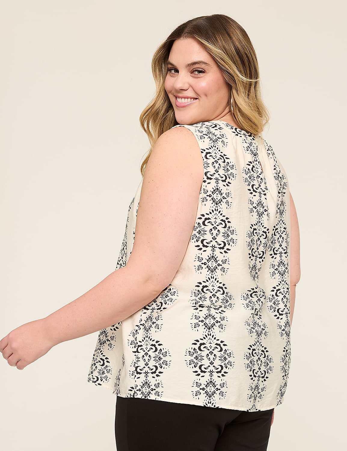 Smocked-Shoulder Crew-Neck Tank Product Image 2