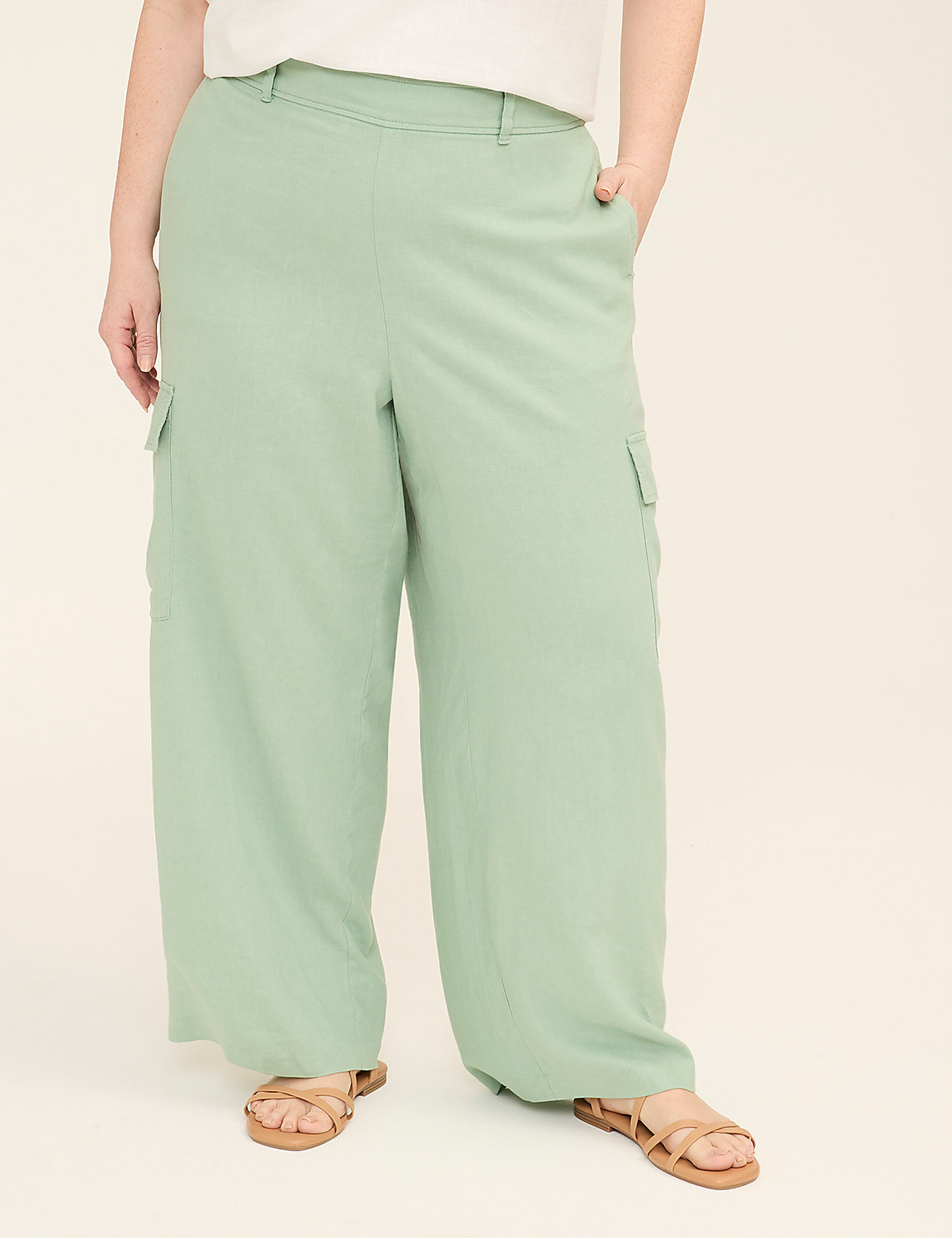 Linen Pull-On Cargo Relaxed Straight Pant Product Image 1