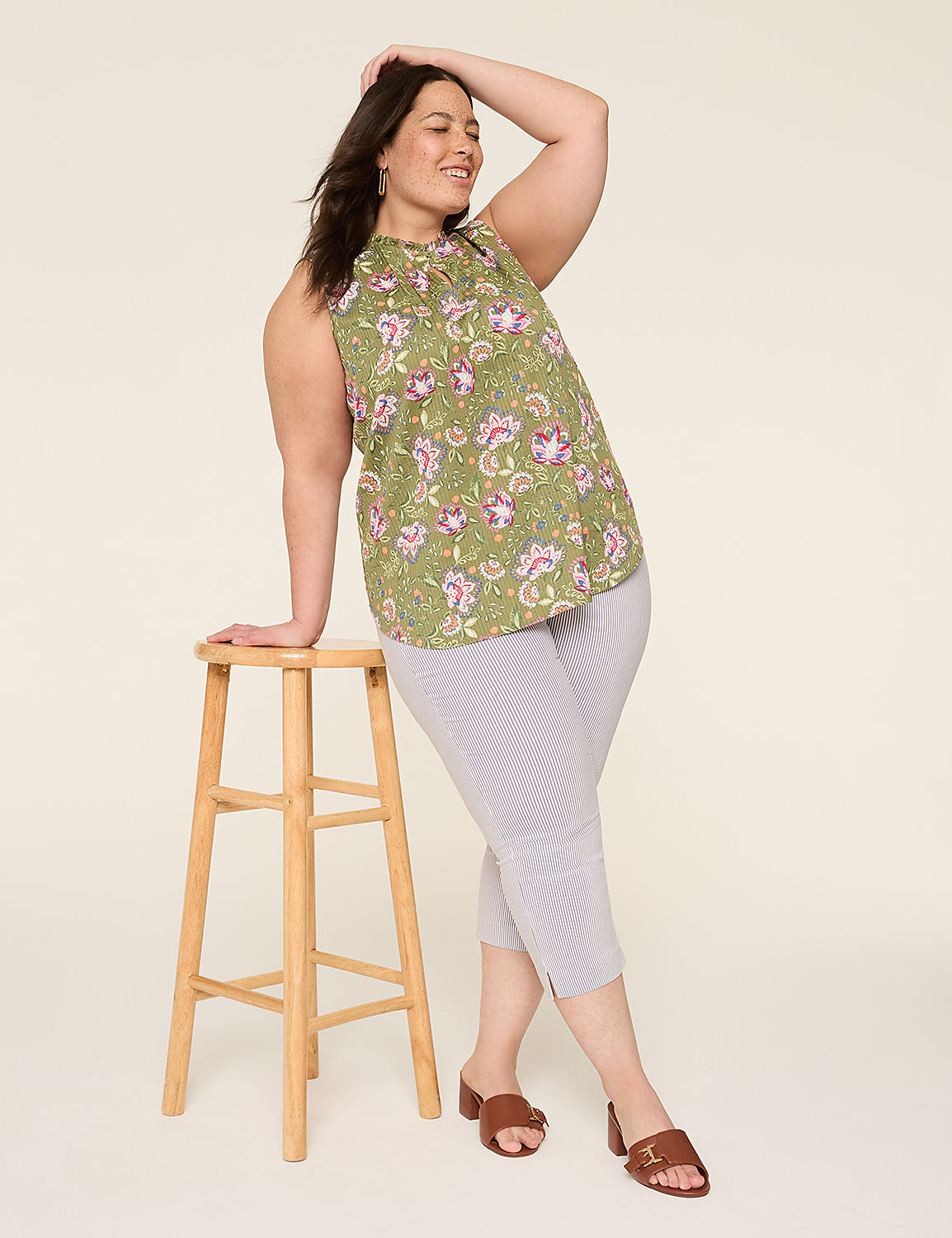 Ruffle Notch-Neck Textured Tank - thumbnail 7