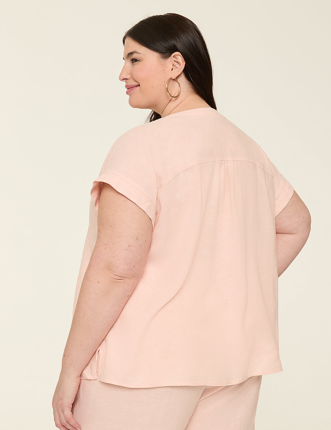 Linen Short-Sleeve Button-Down Shirt Product Image 2