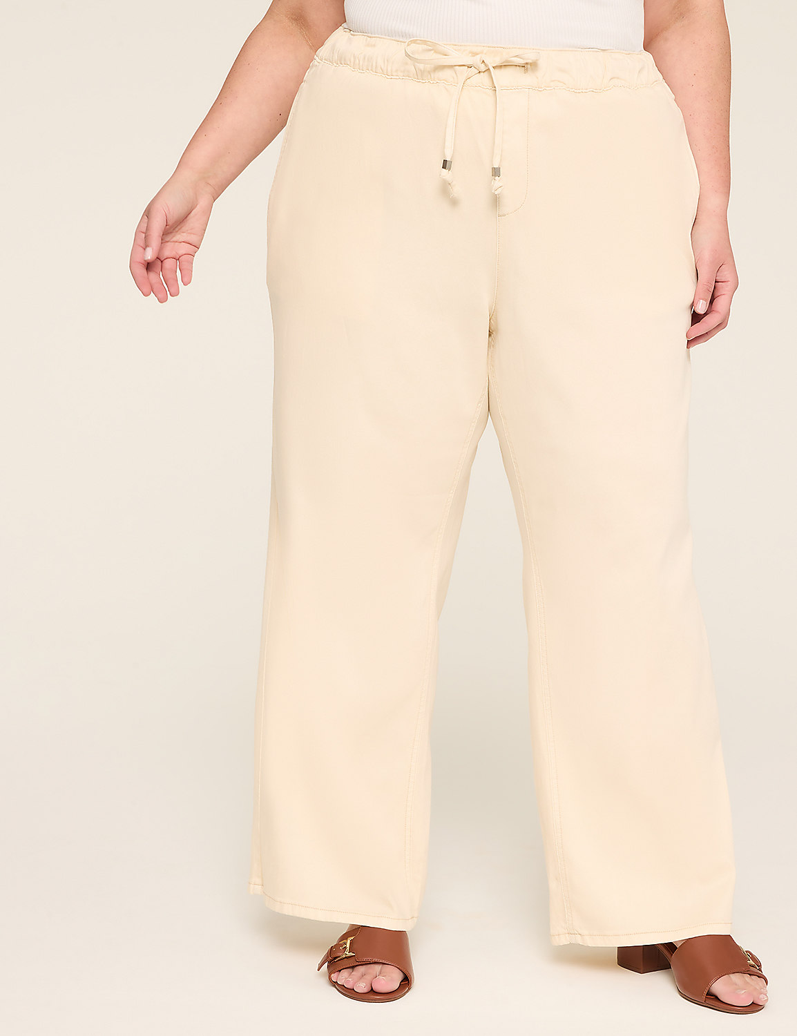 Pull-On Fit Lightweight Denim Relaxed Straight Jean