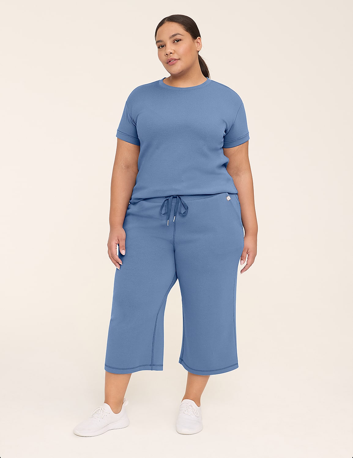 LIVI Ribbed Journey Short-Sleeve Sweatshirt Product Image 3