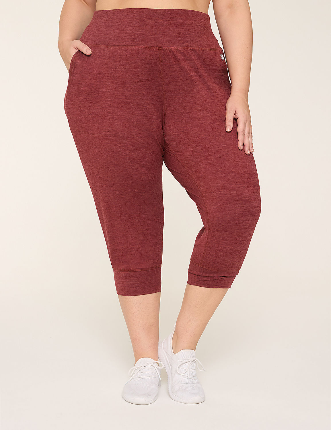 LIVI Soft Capri Jogger Product Image 1