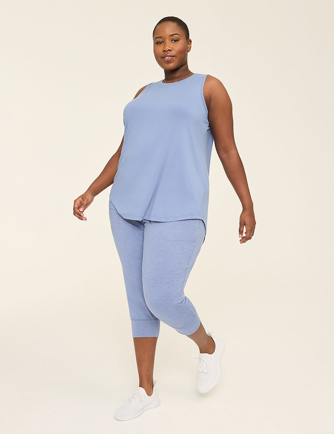 LIVI Soft Capri Jogger Product Image 3