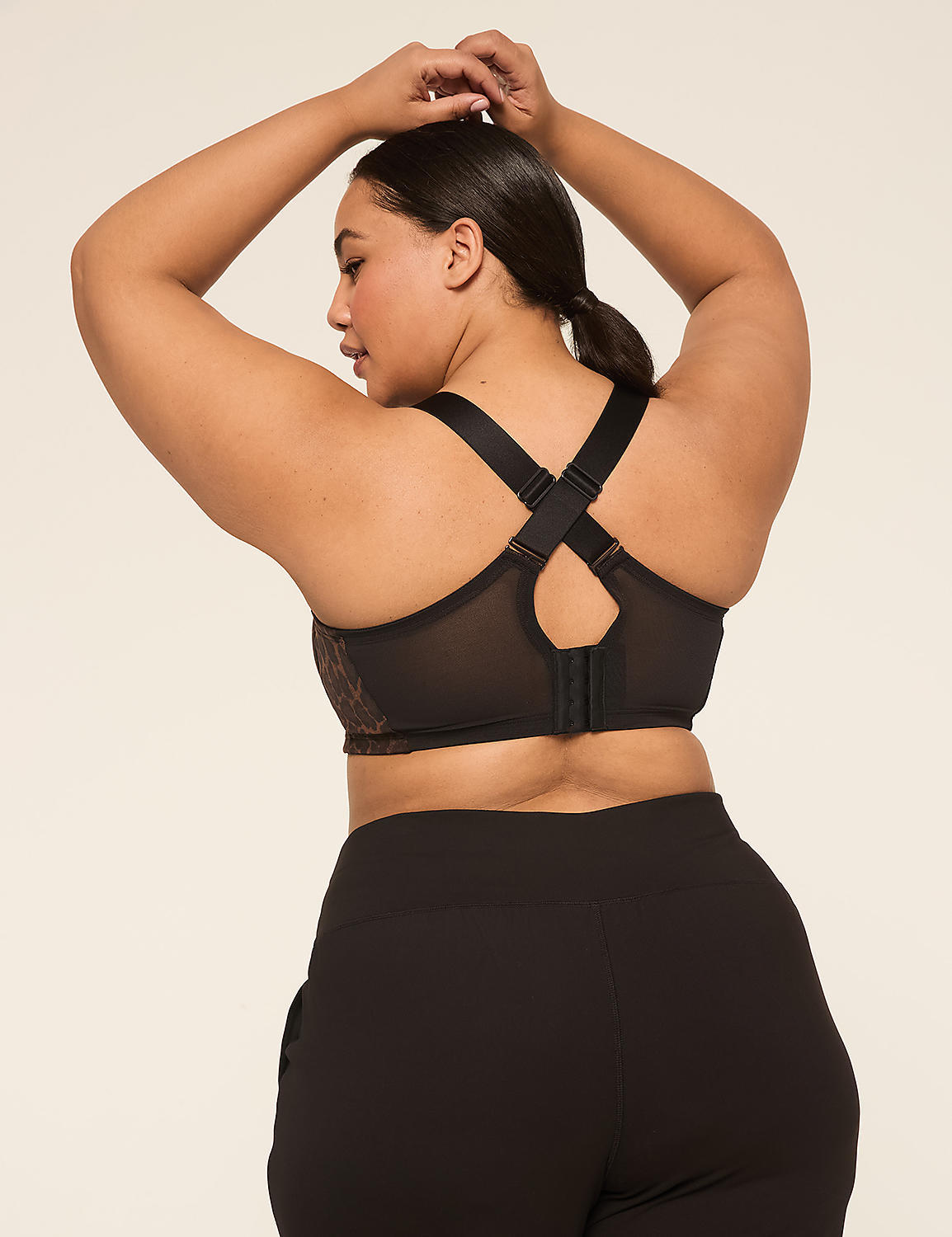 LIVI Wireless Medium-Impact Wicking Sports Bra Product Image 4