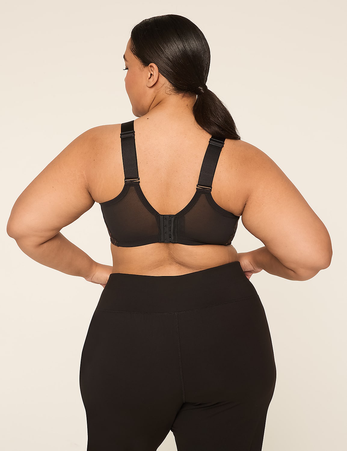 LIVI Wireless Medium-Impact Wicking Sports Bra Product Image 2