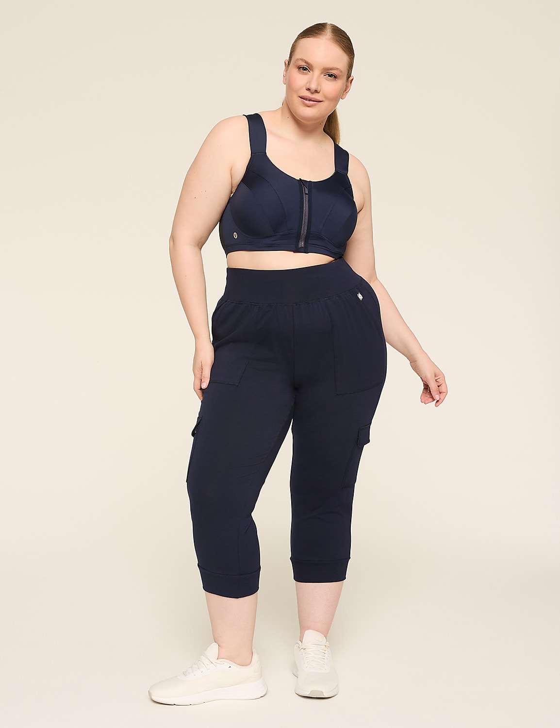 LIVI Max Support Comfort Zip-Front Sports Bra Product Image 3