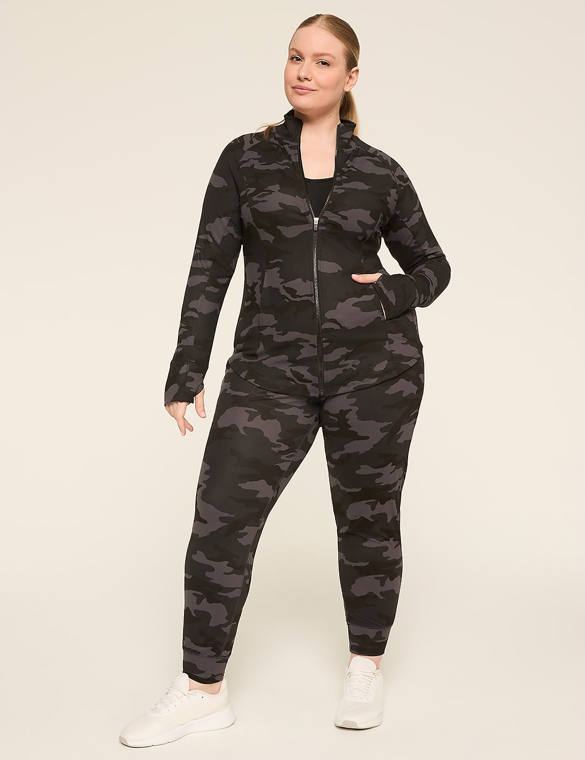 LIVI Soft Zip-Front Jacket Product Image 3