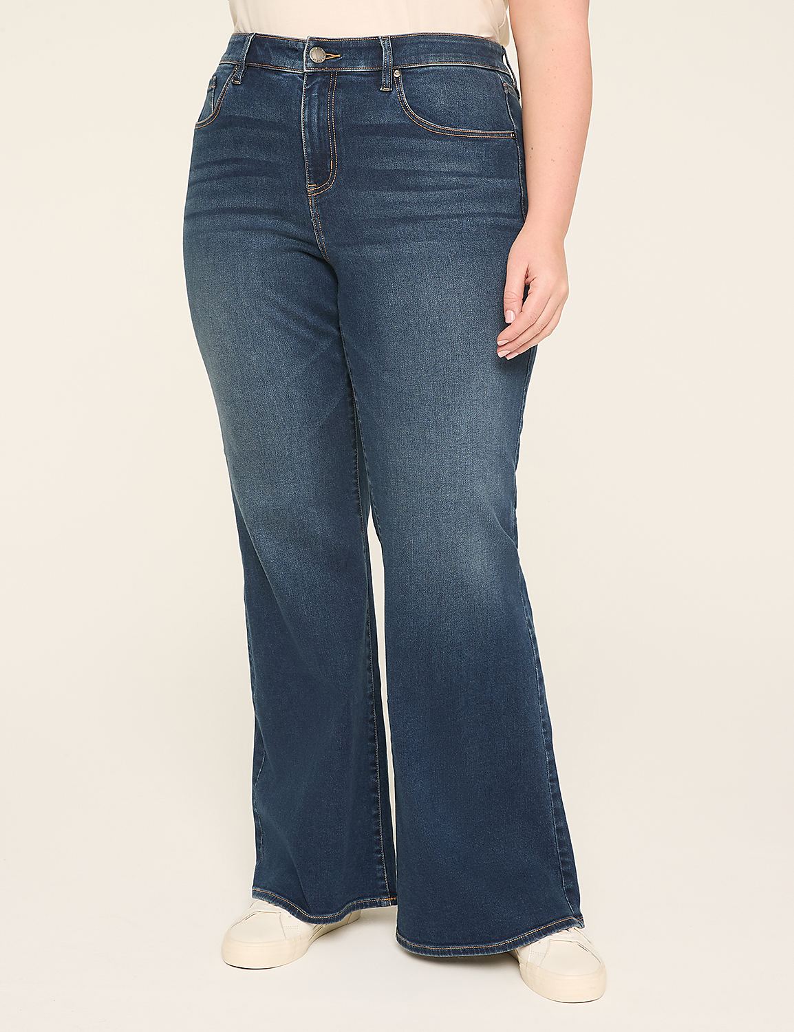 360 Flex Signature Fit DreamFeel Flare Jean Product Image 1