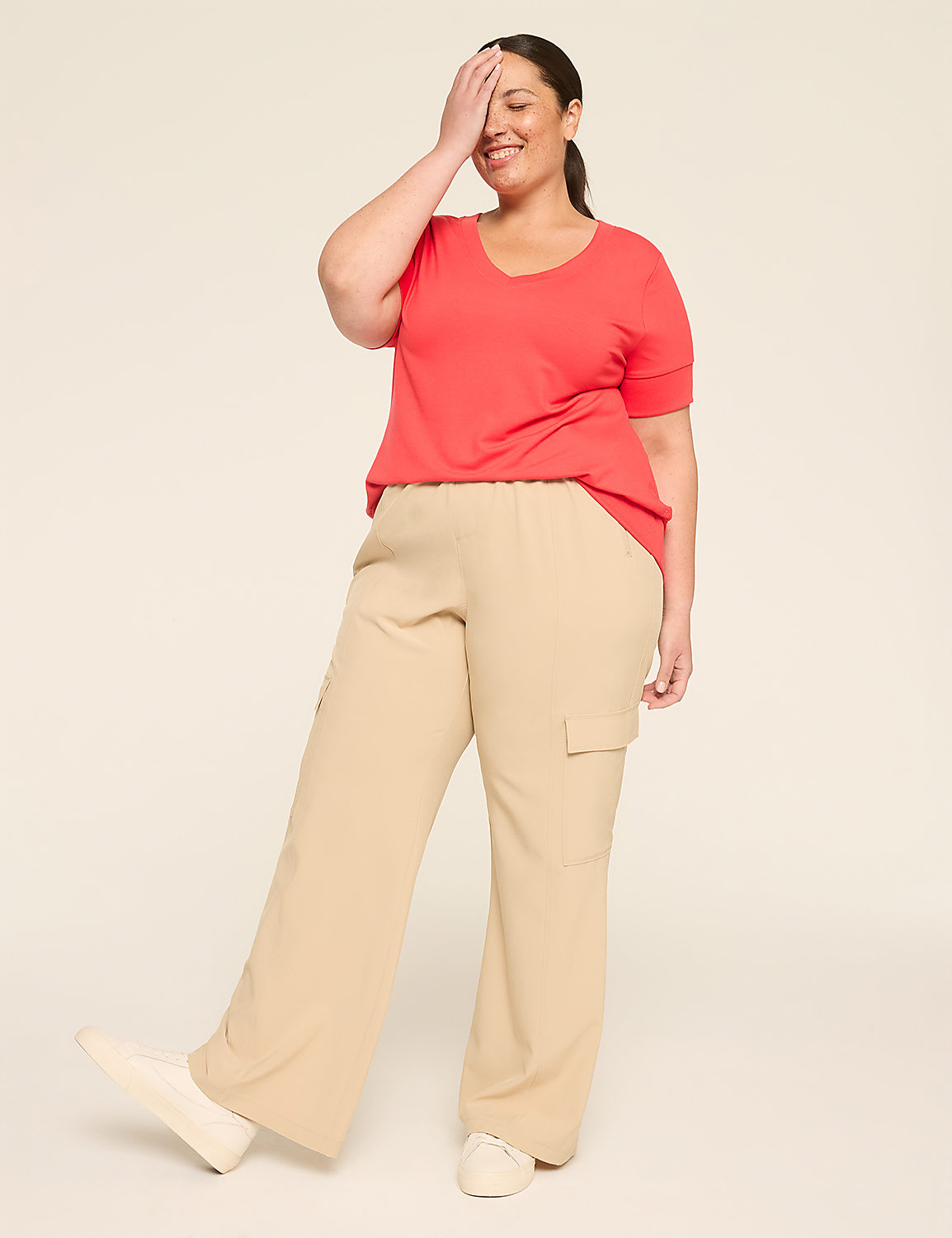 LIVI French Terry Short-Sleeve V-Neck Sweatshirt Product Image 3