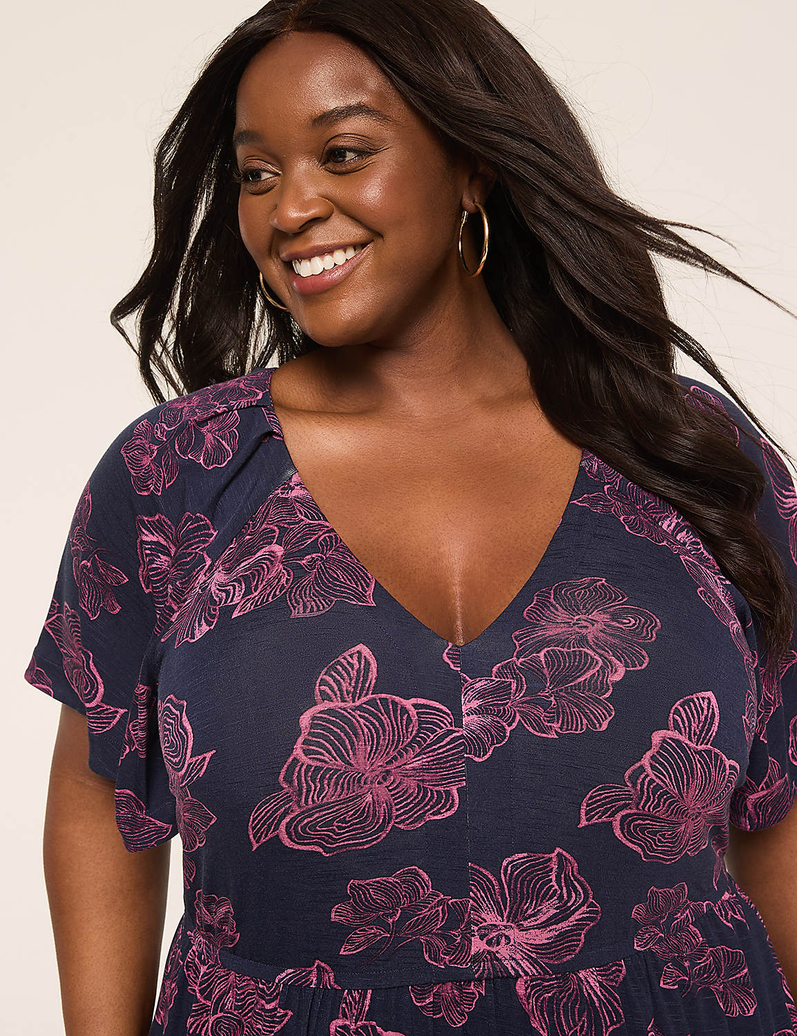 Flutter-Sleeve V-Neck Midi Dress Product Image 3