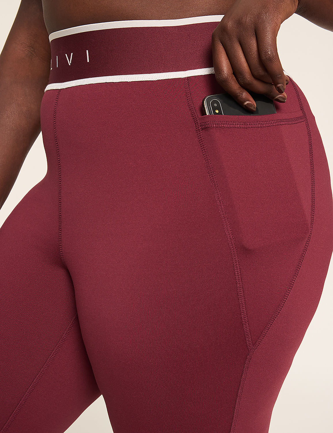 LIVI High-Rise Wicking 7/8 Legging Product Image 4