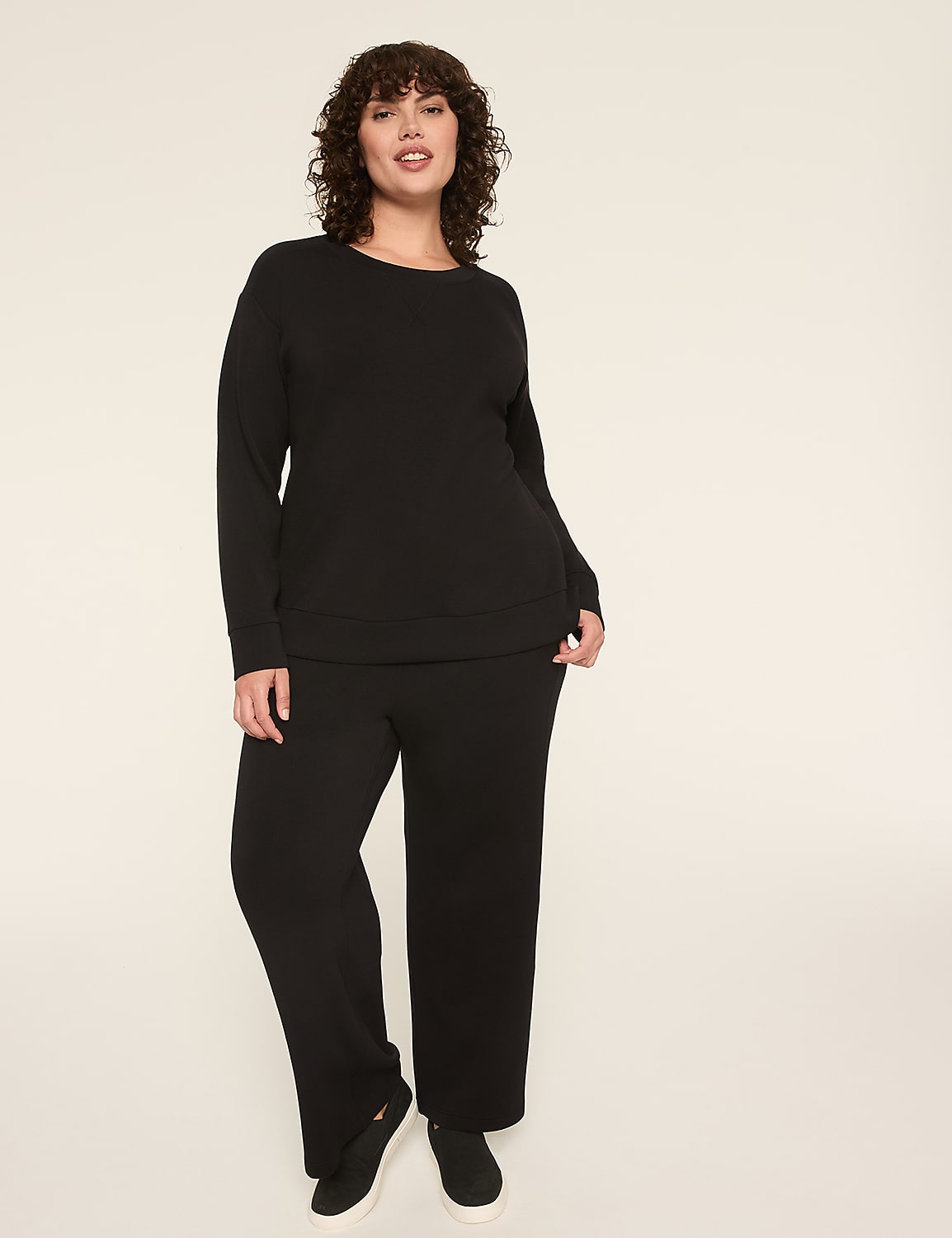 LIVI Journey Crew-Neck Sweatshirt Product Image 3