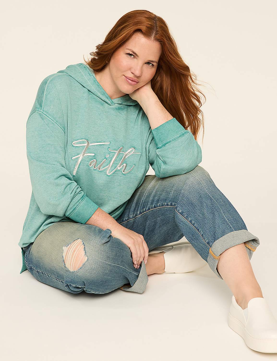 Relaxed Faith Graphic Hoodie Product Image 3