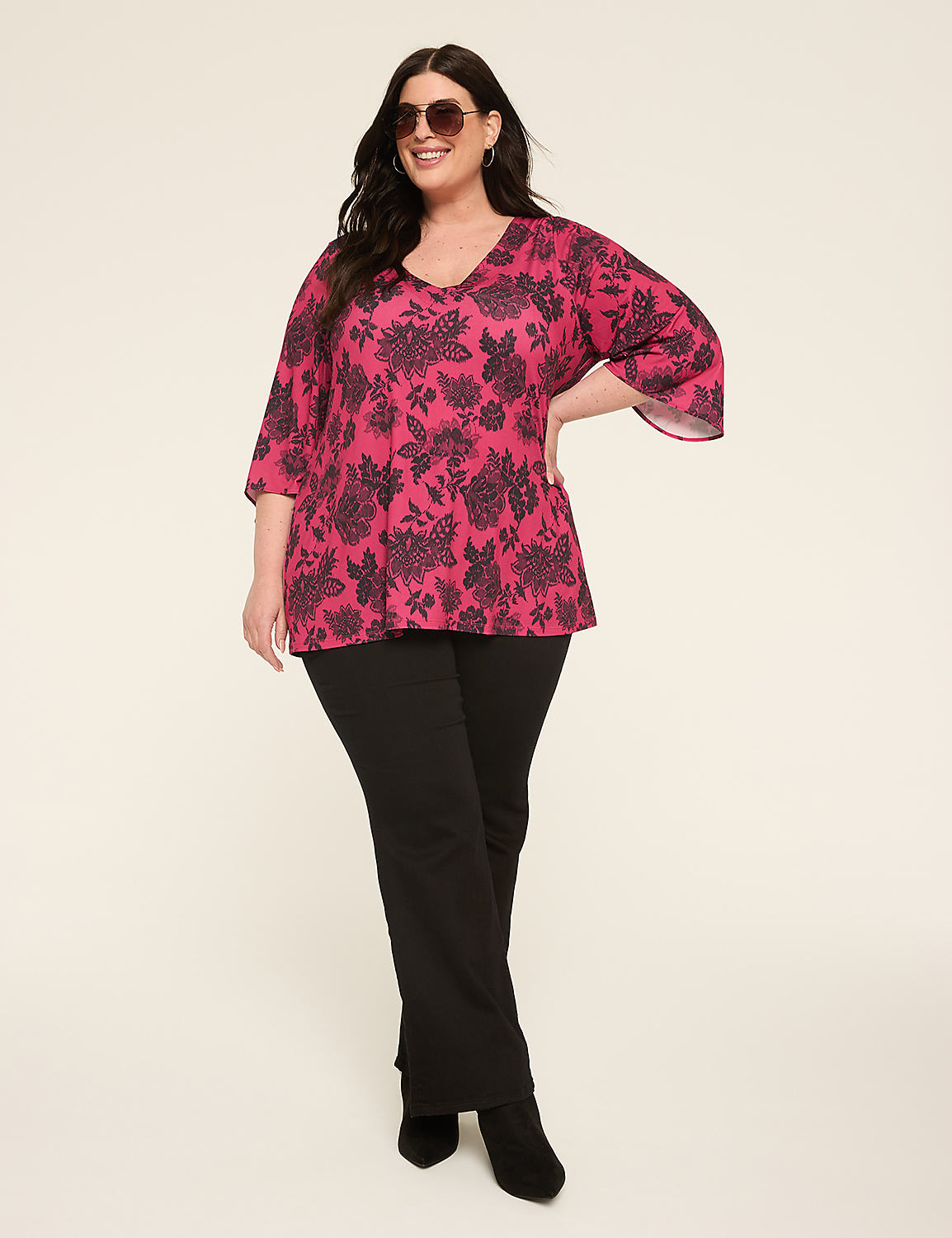 3/4-Sleeve V-Neck Tunic Top Product Image 3
