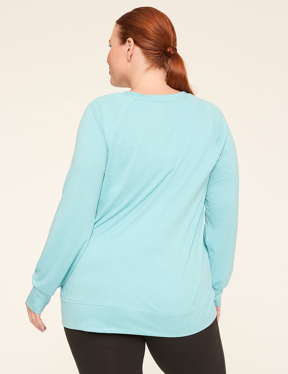 LIVI Soft Crew-Neck Sweatshirt Product Image 2