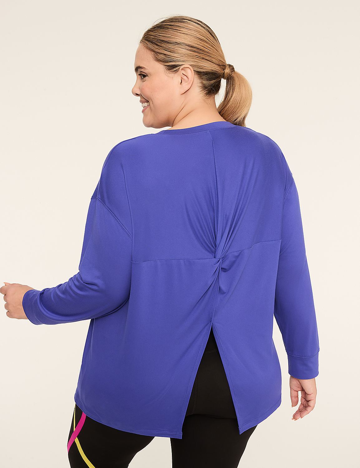 LIVI Soft Twist-Back Top Product Image 2