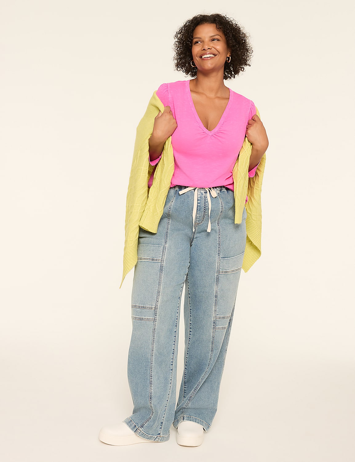 3/4-Sleeve Ruched V-Neck Top Product Image 3