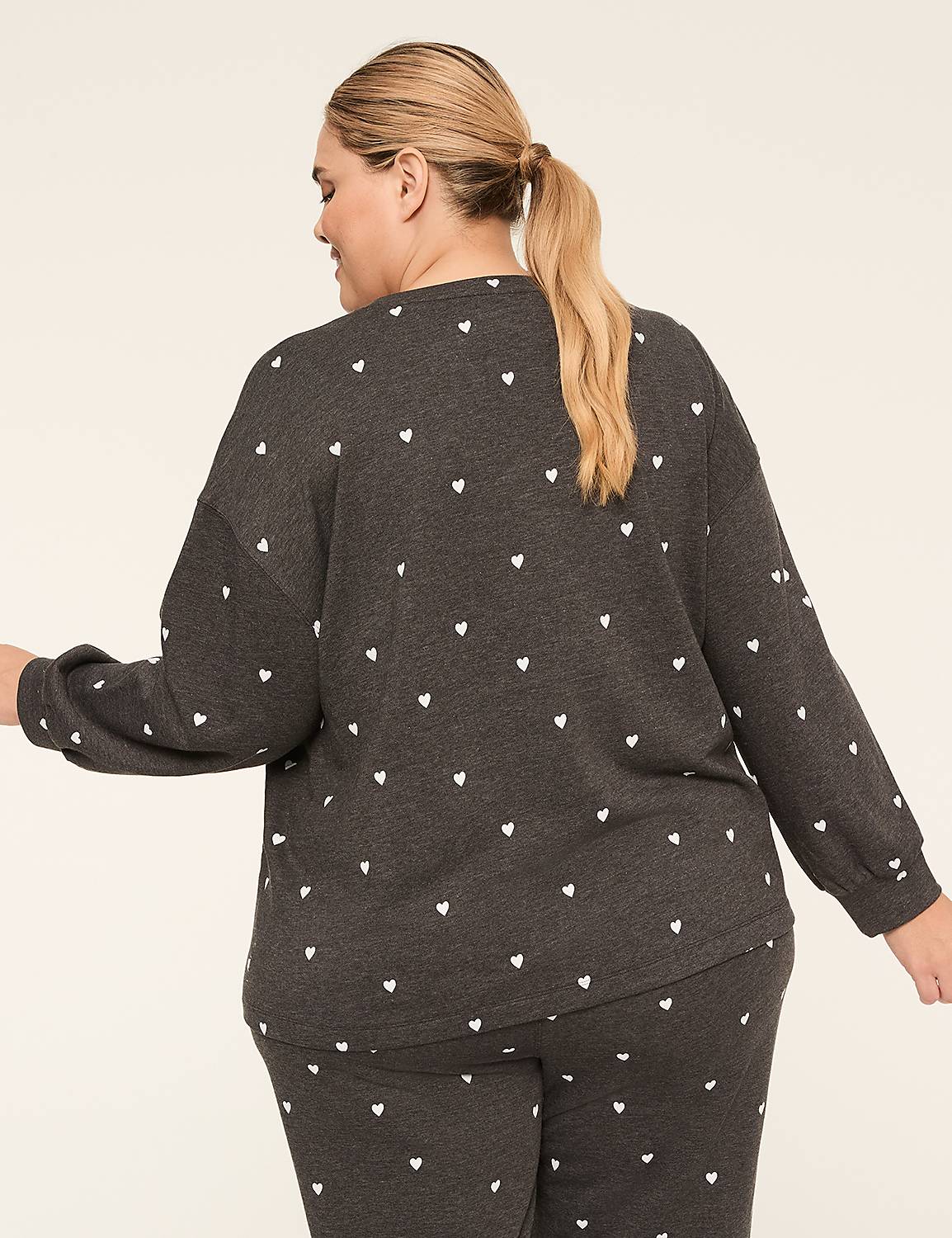 LIVI French Terry Heart Print Crew-Neck Sweatshirt Product Image 2