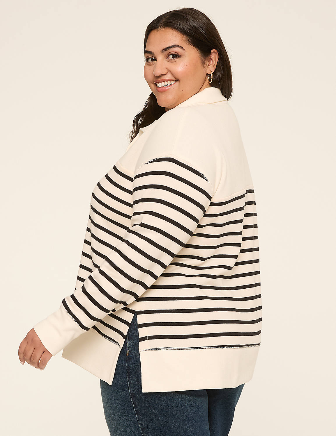 Long-Sleeve Notched Collar Sweatshirt Product Image 2