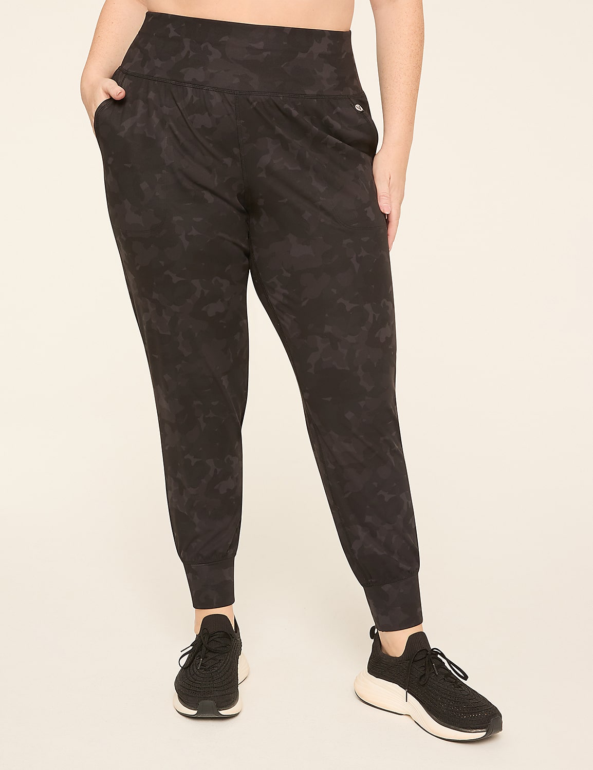 LIVI Soft Jogger Product Image 1