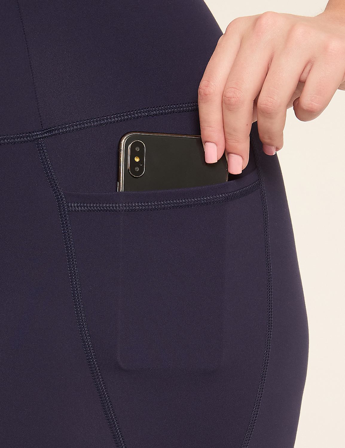LIVI Ultra High-Rise LIVI Soft 7/8 Legging Product Image 4