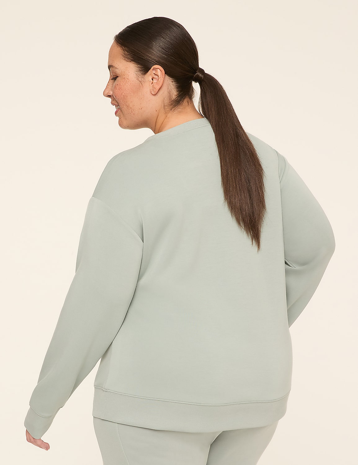 LIVI Journey Crew-Neck Sweatshirt Product Image 2