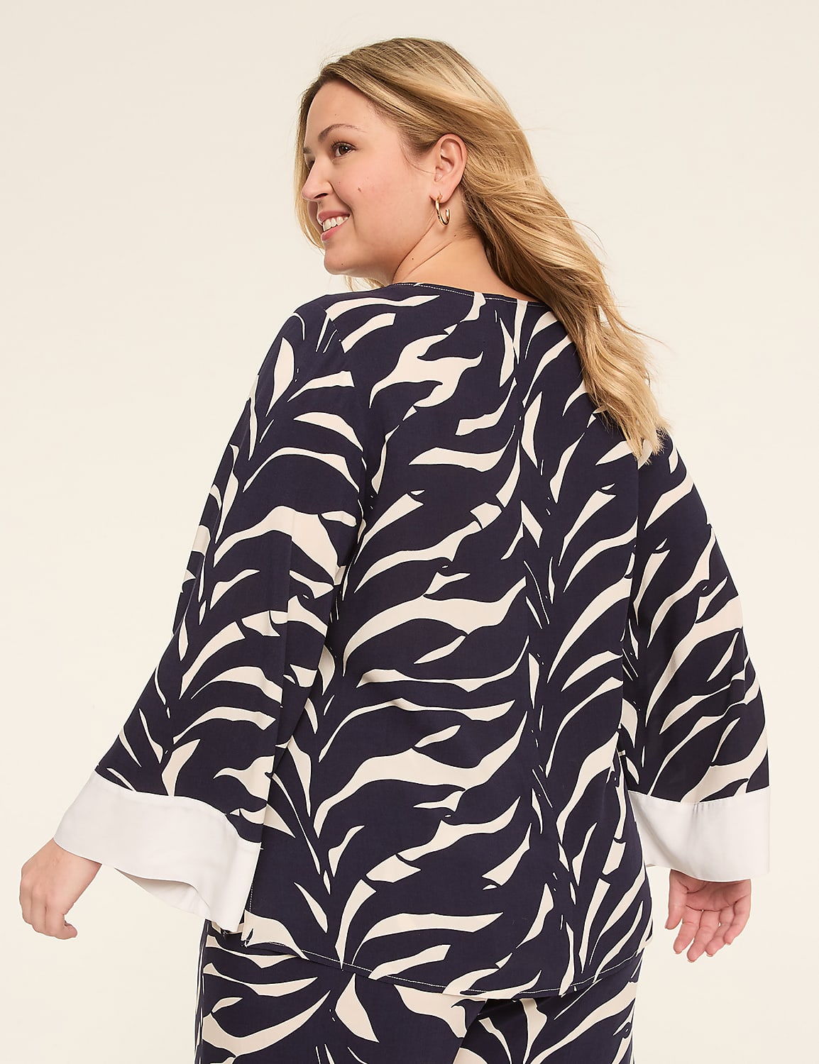 Long-Sleeve Tie-Neck Tunic Top Product Image 2