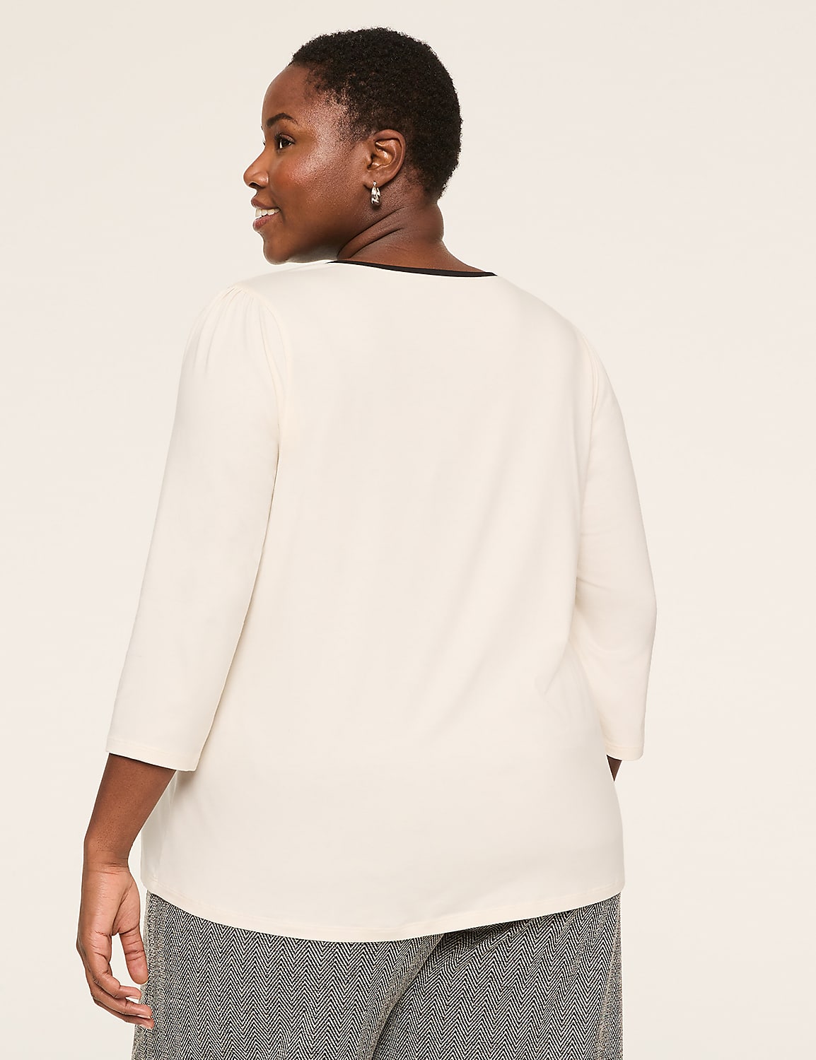 3/4-Sleeve Notch-Neck Keyhole Tee Product Image 2