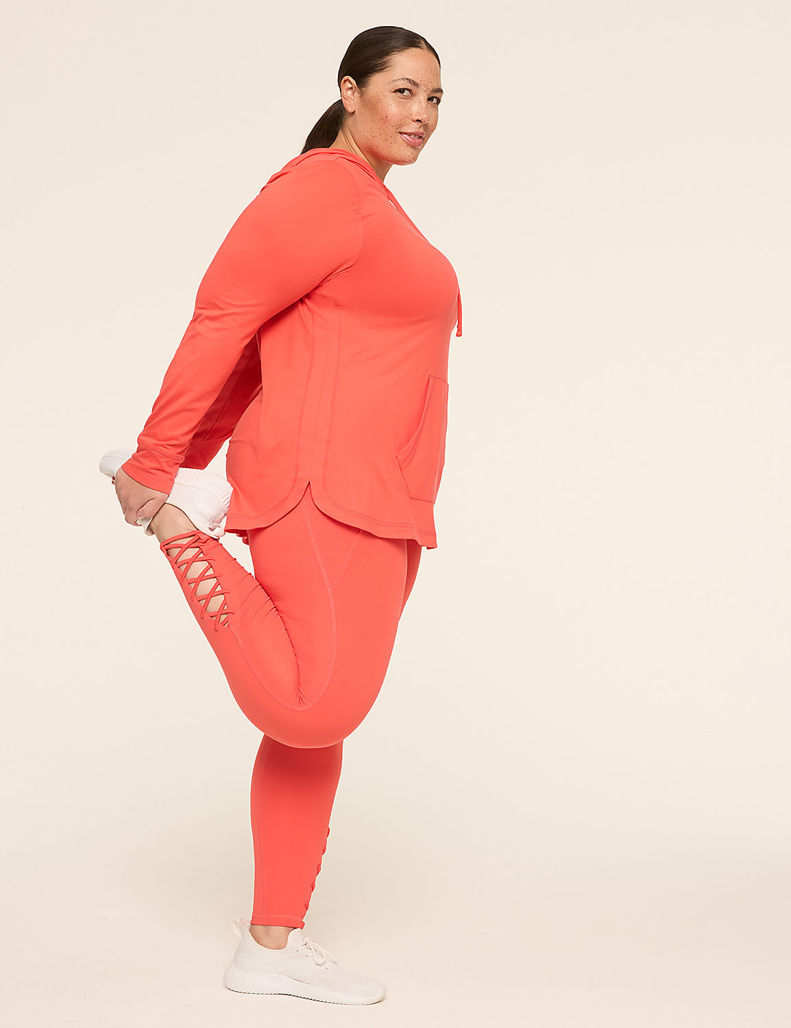 LIVI High-Rise LIVI Soft Macrame-Detail Legging Product Image 3