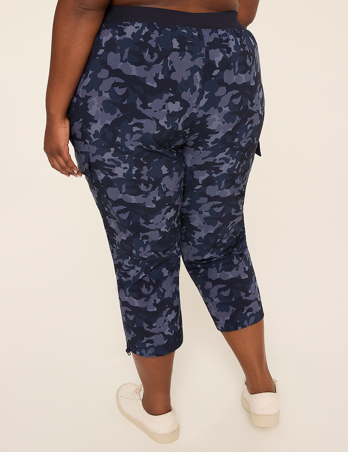 LIVI Stretch Woven Crop Pant Product Image 2