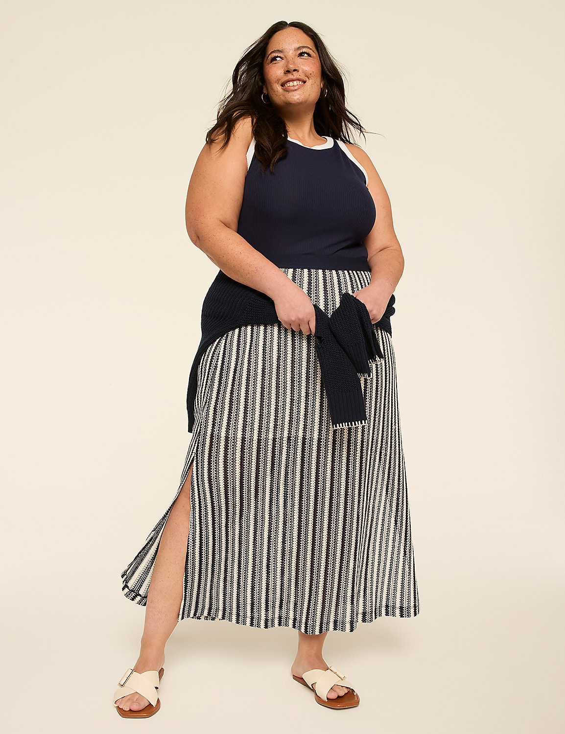 Side-Slit Crochet Maxi Skirt Product Image 3