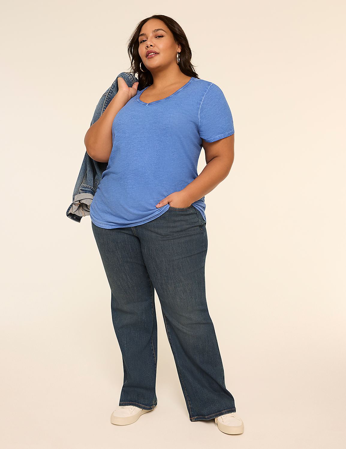 Short-Sleeve V-Neck Side-Ruched Tee Product Image 3