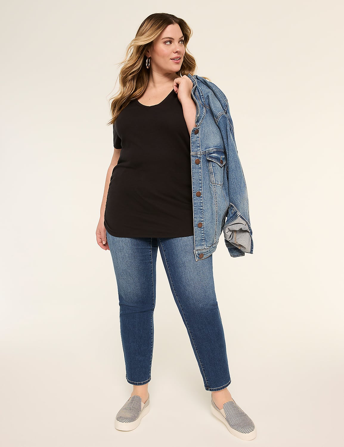 Short-Sleeve V-Neck Side-Ruched Tee Product Image 3